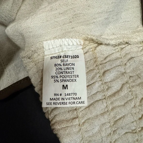 Women’s Like New Sienna Sky Cream and Brown Crop Top Size Medium - Picture 3 of 4